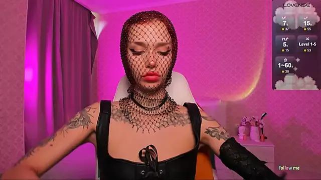 LeylaNoiry on StripChat 