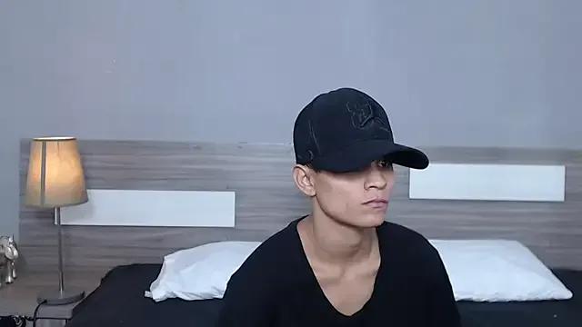 Liiamthompson on StripChat 