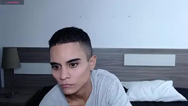 Liiamthompson on StripChat 