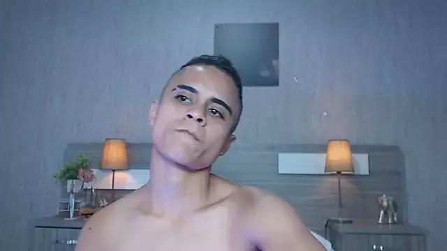 Liiamthompson on StripChat 