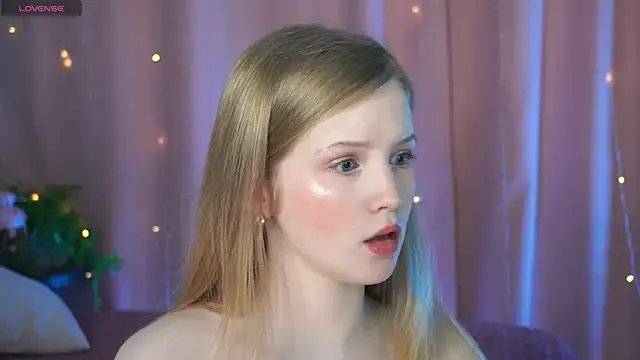 LilianHoward on StripChat 