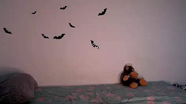 litle_owl on StripChat 