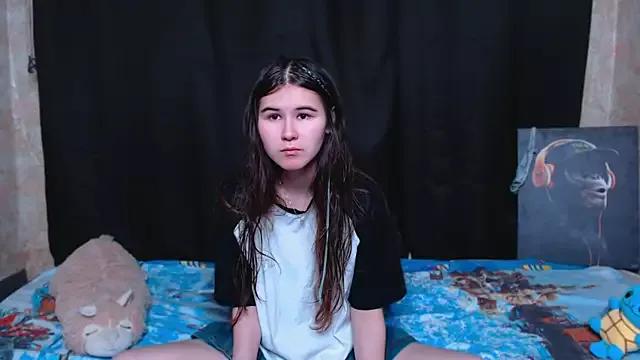 litle_owl on StripChat 