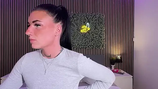 LizaRoxx on StripChat