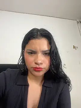 lolaa_staars on StripChat 