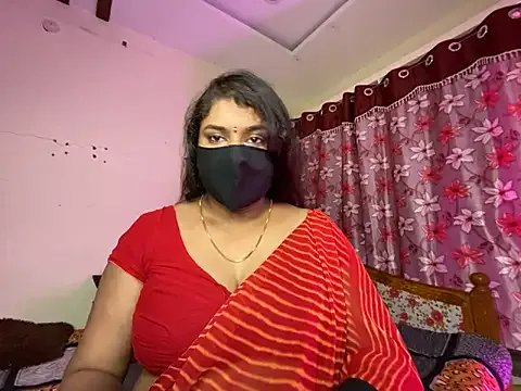 LouleyRanii on StripChat 