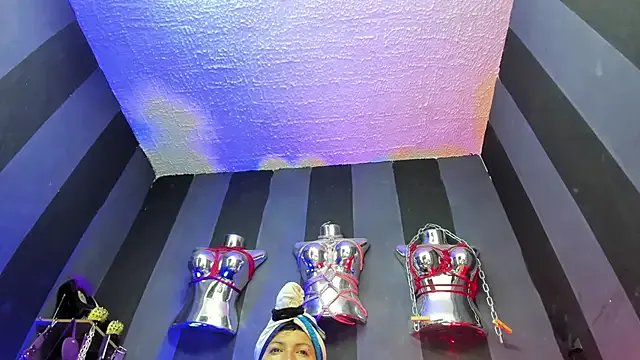 LucyStrike_ on StripChat