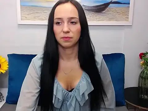 LuisaLive on StripChat