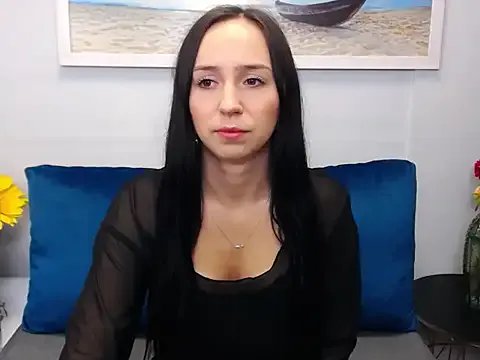 LuisaLive on StripChat