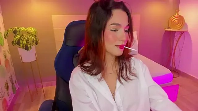 luma_sky_ on StripChat