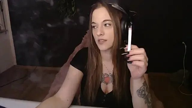 Luna_Lynn on StripChat