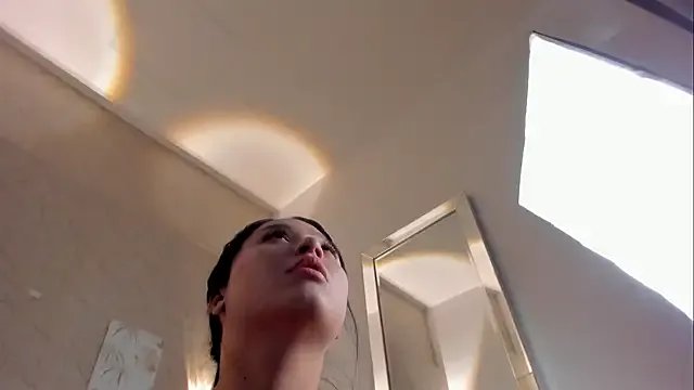 Lunaa_bellaa on StripChat