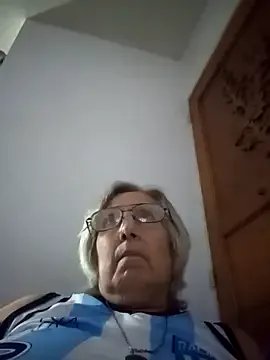 Marce1903 on StripChat