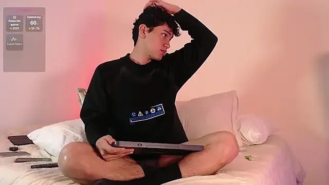 Mark_Nico on StripChat