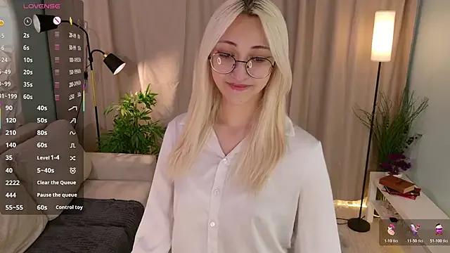 Marry_sharp on StripChat 