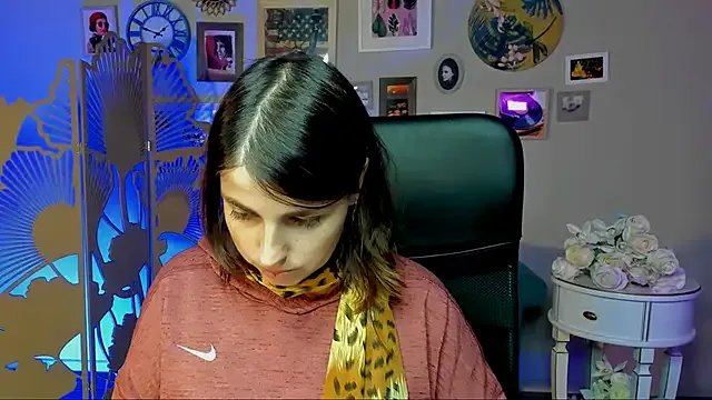 MartaEdams on StripChat