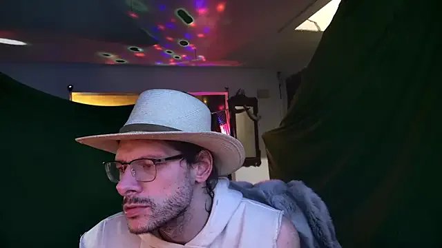 MasterDaddyCool on StripChat