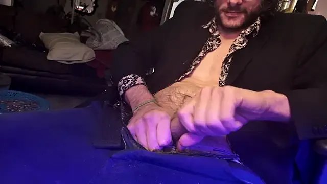 MasterDaddyCool on StripChat