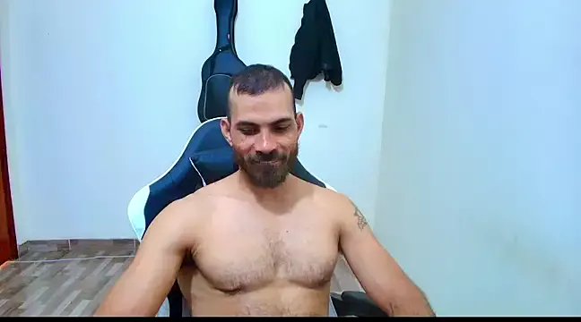 max_love255 on StripChat