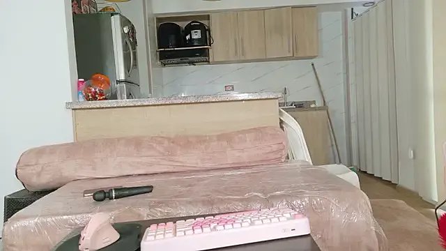 MeganDolll — SQUIRT CUM