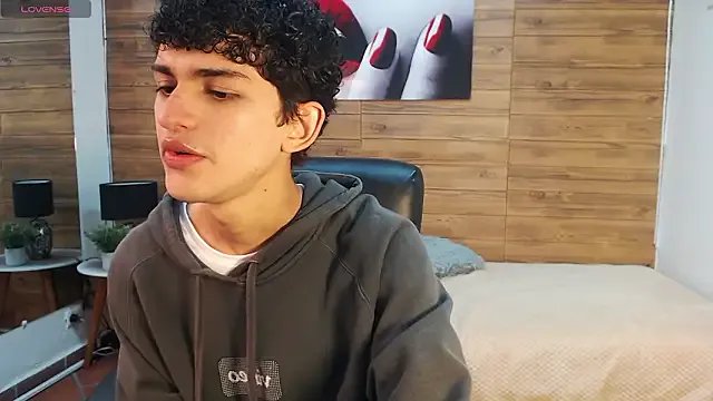 Michaelkoiv — . CUM SHOW    
