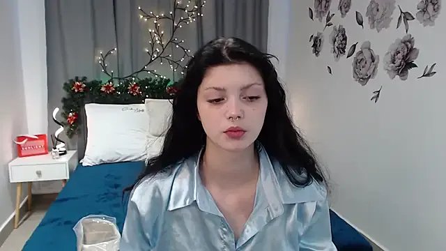 MileyRood on StripChat