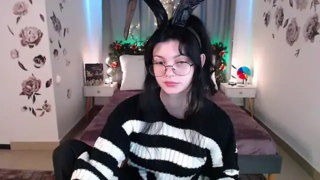 MileyRood on StripChat