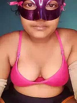 mimi87hoty on StripChat 