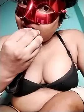 mimi87hoty on StripChat 