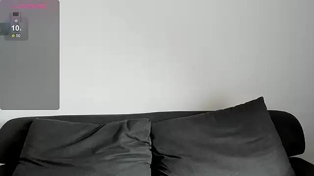 minimaya on StripChat 