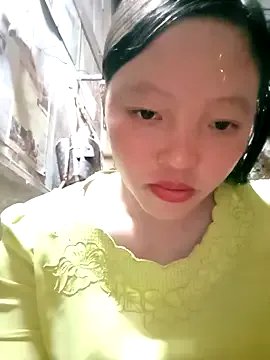 Minkine022 on StripChat