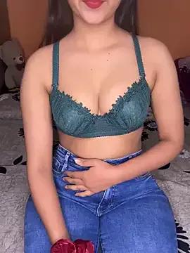 Miss_magicqueen — Oily boobs