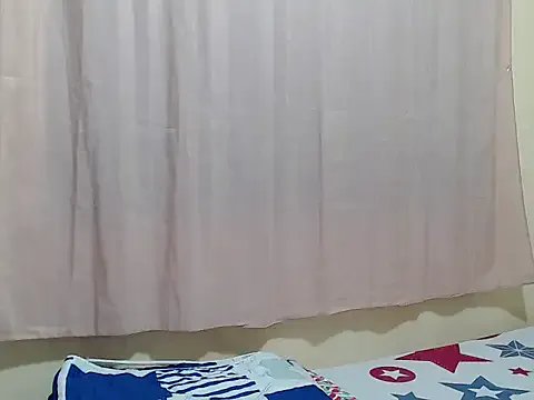 missblu on StripChat 