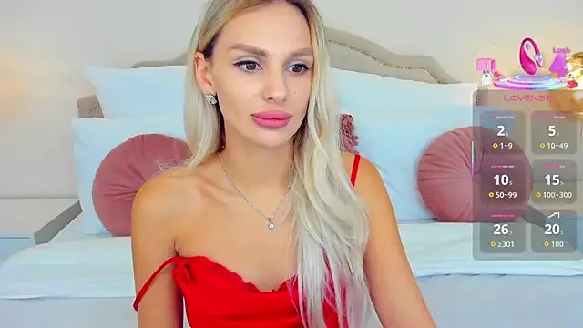 MissLoou on StripChat 