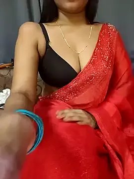 Misss-julli on StripChat 