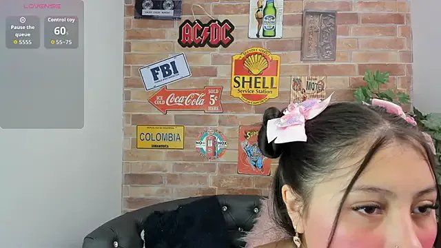 misss_luxury on StripChat 