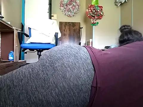 missthickness35_Pika on StripChat