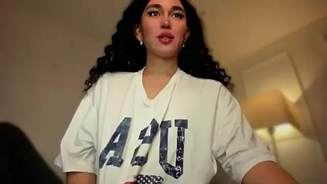 MissValentinaJohnson on StripChat 