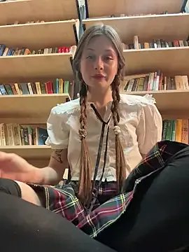 mmelicious on StripChat 