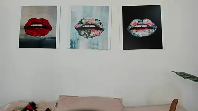 Monika-Ruiz on StripChat