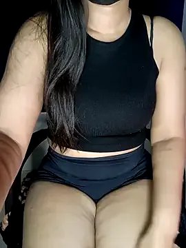 Ms_Neera on StripChat