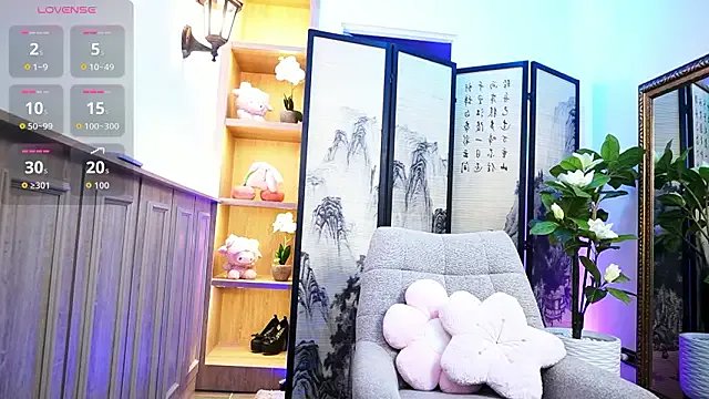 NamiKimura — Pussy Rub + Spit