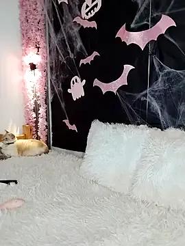 Nanda_Vixen on StripChat 