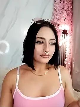 Nanda_Vixen on StripChat 