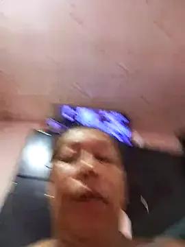 Naomi-Mature — Show pussy