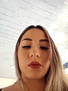 Natasanz — Squirt in public 