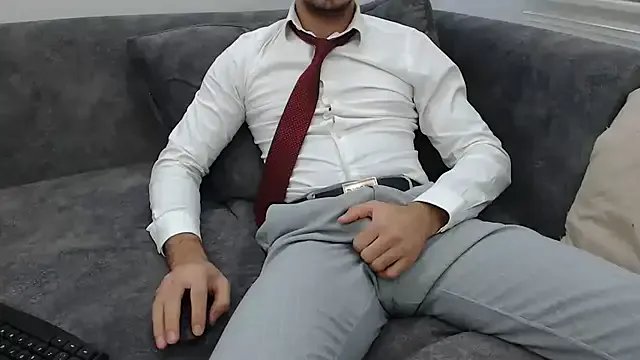 Naughtb0y on StripChat