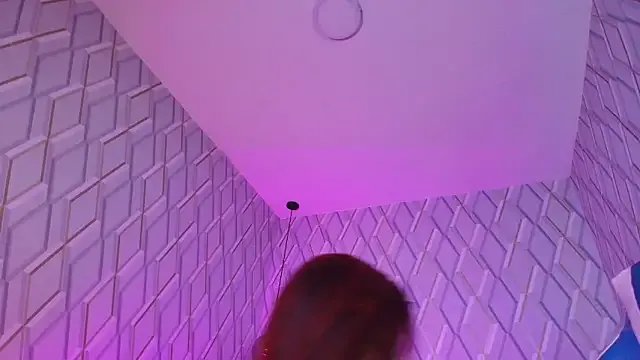 NicolleTaylor on StripChat