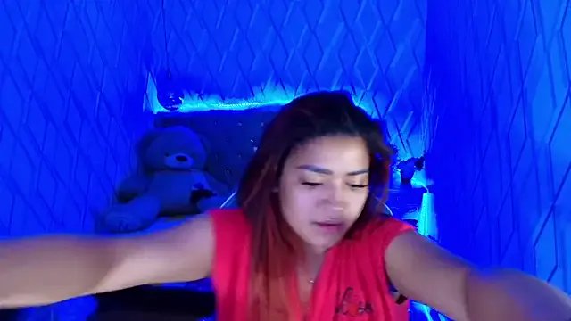 NicolleTaylor on StripChat