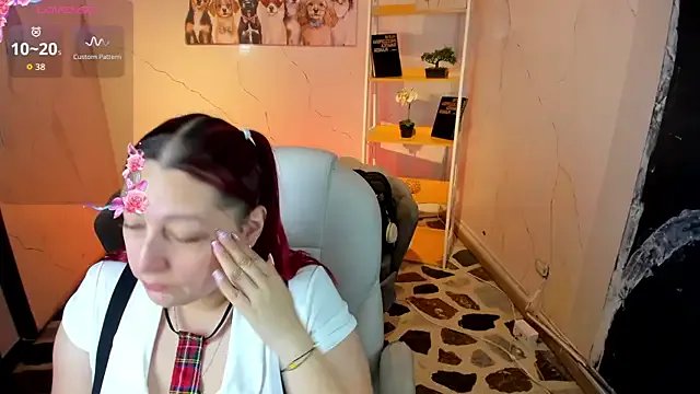 NiickyJones on StripChat